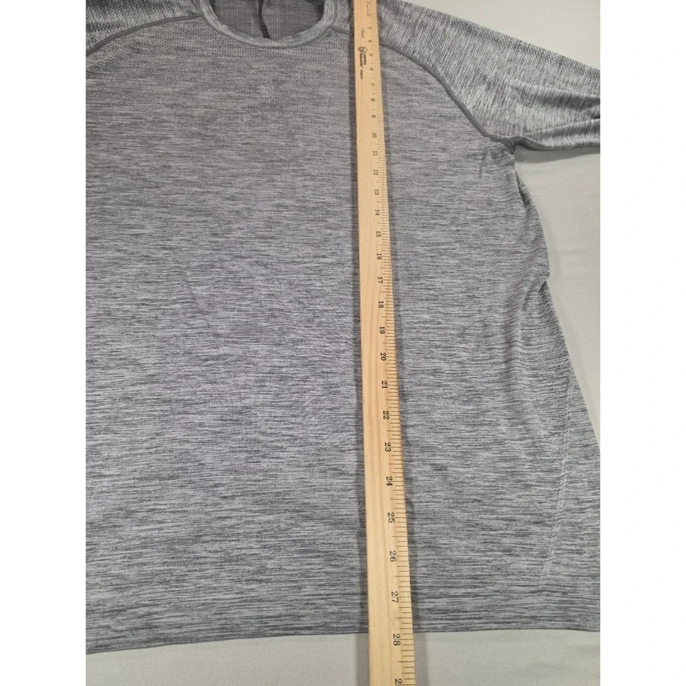 Lululemon Metal Vent Tech Long Sleeve Shirt Mens Large Gray Space Dye Workout